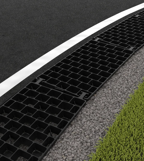 Road Edge Pave neben einer Straße in der Kurve verlegt.